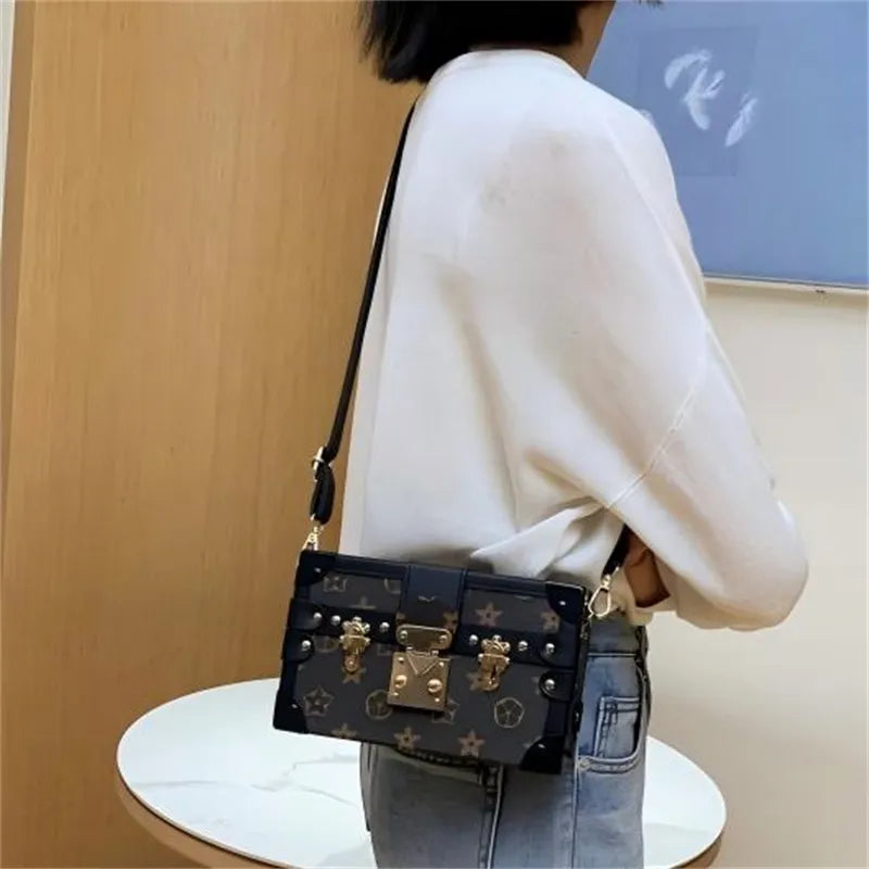 Fashionable Black Shoulder Handbag for Women — detail 6