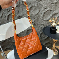 Diamond Lattice Shoulder Bag image 4