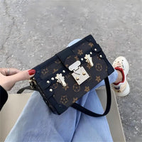 Fashionable Black Shoulder Handbag for Women image 5