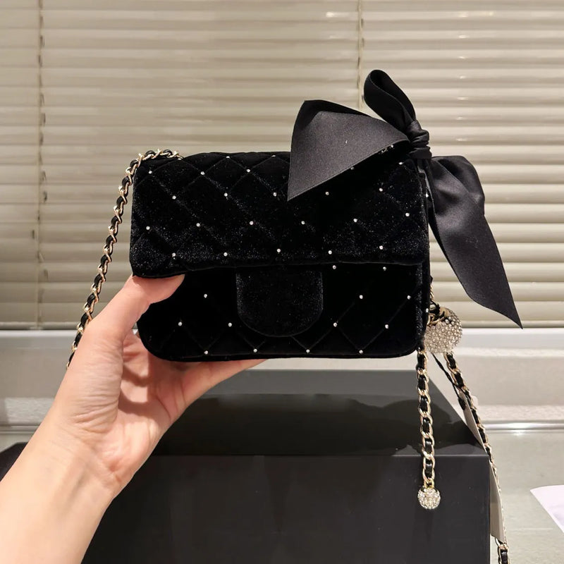 Velvet Bow Bag — detail 1