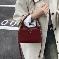 Trendy Personalised Light Luxury Handbag image 3