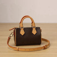 Elegant Leather Pochette Handbag for Women image 1