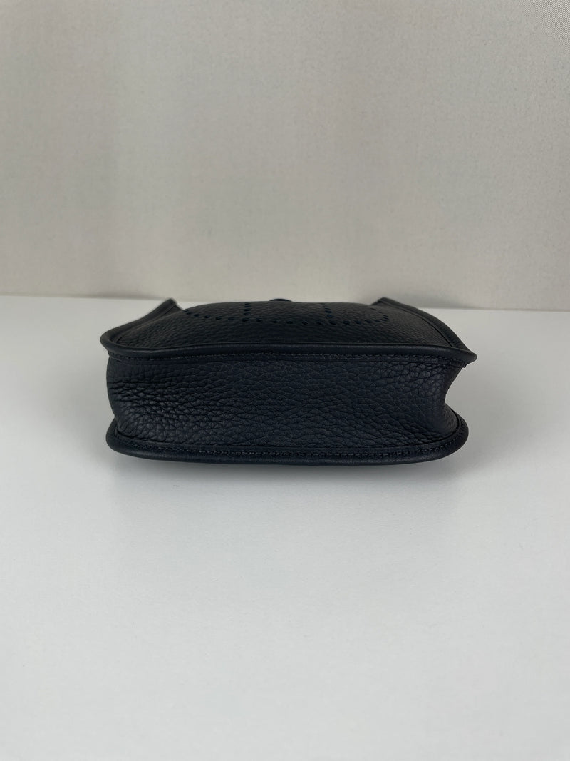 Mini Evelyne Leather Bag — detail 14