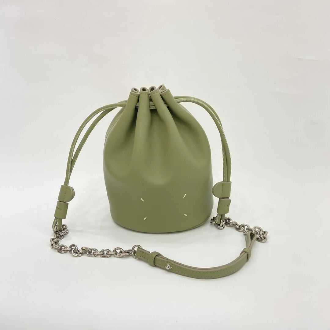 Large Capacity Drawstring Hobo Crossbody Handbag — view 14