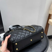 Designer Weekend Travel Tote Bag image 7
