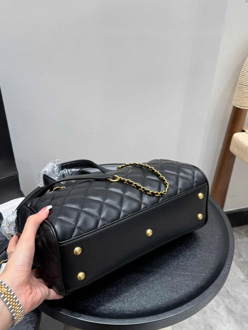 Designer Weekend Travel Tote Bag — detail 7