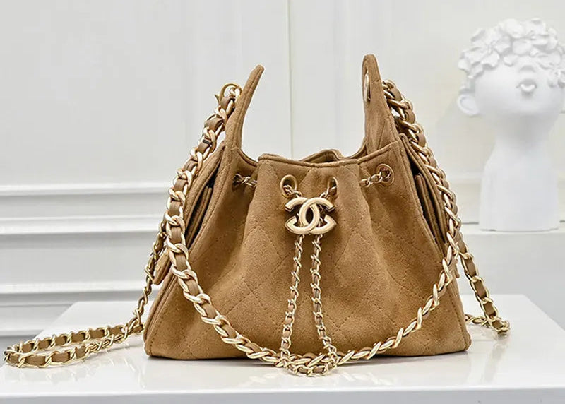 Large Capacity Drawstring Hobo Crossbody Handbag — detail 3