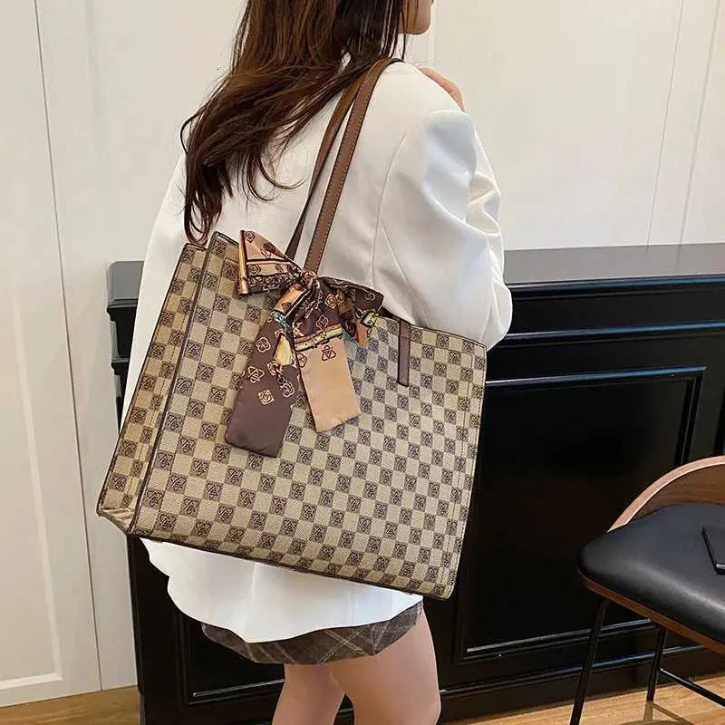 Mtiway Designer-Inspired Tote Bag for Women — view 3