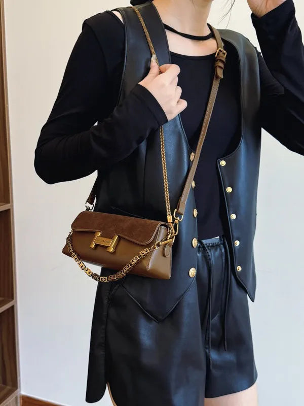 Inspired Vintage Chain Handbag — detail 3
