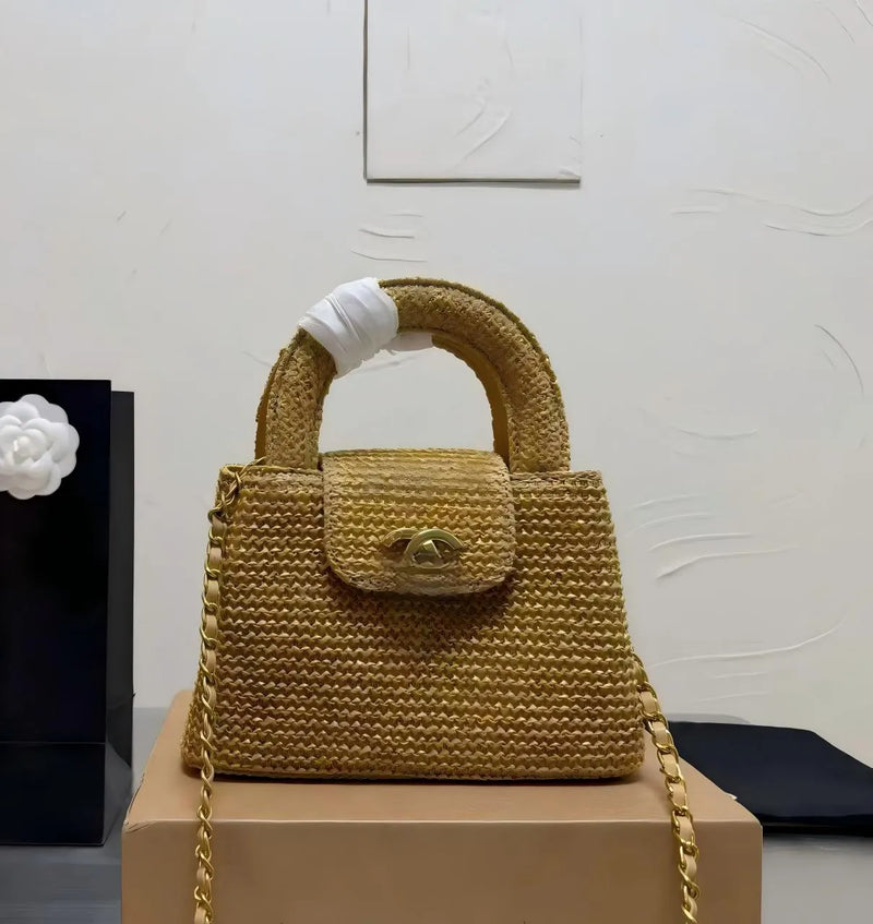 Luxury Woven Handbag — detail 1