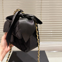 Velvet Bow Bag image 4