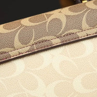Shoulder Box Bag with Niche Minimal Design image 7