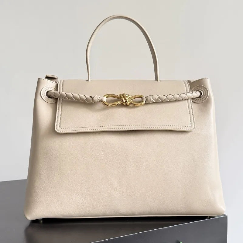 Luxury Andiamo Handbag — detail 3
