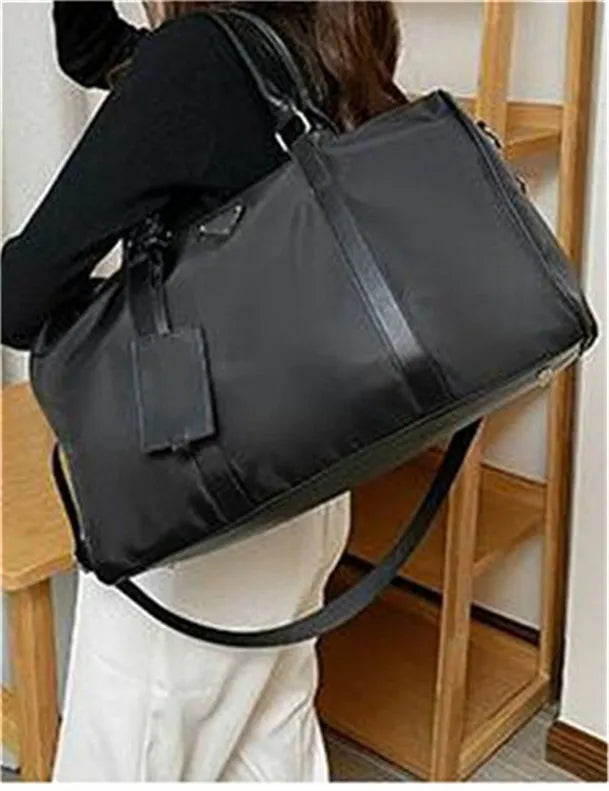High-Quality Men’s Duffle Bag — view 2